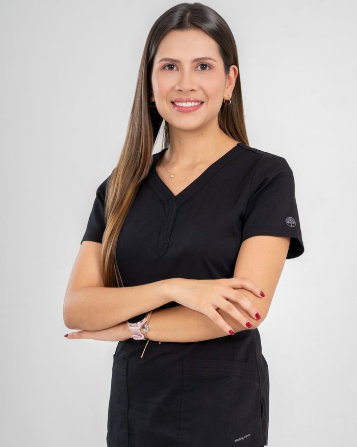 Dra. María Paola Cárdenas, médica estética y antienvejecimiento en Neiva